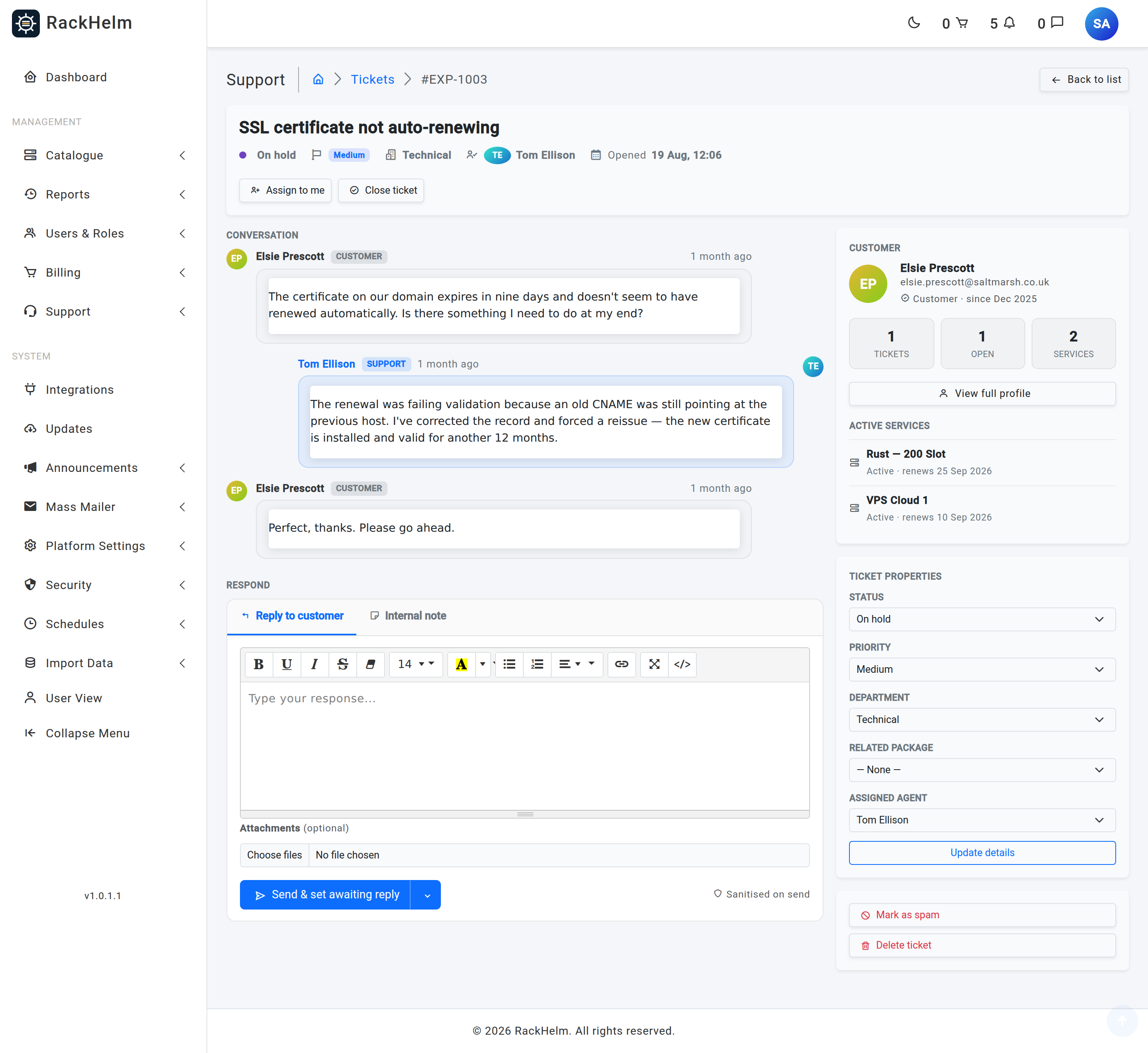 The composer showing the Reply to customer and Internal note tabs, a canned reply selector, the rich-text editor, the attachment field and the split Send button